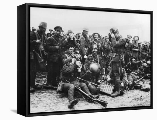 Northumberland Fusiliers at St Eloi 1916-Robert Hunt-Framed Stretched Canvas