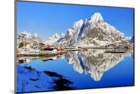 Norway, Lofoten, Moskenesoy, Pure-Bernd Rommelt-Mounted Photographic Print