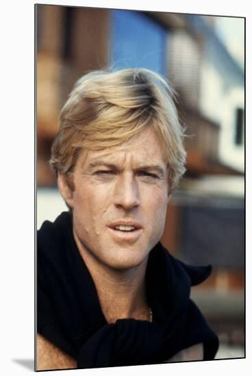 Nos plus Belles Annees THE WAY WE WERE by Sydney Pollack with Robert Redford, 1973 (photo)-null-Mounted Photo