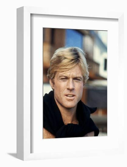 Nos plus Belles Annees THE WAY WE WERE by Sydney Pollack with Robert Redford, 1973 (photo)-null-Framed Photo