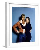 Nos plus Belles Annees THE WAY WE WERE by Sydney Pollack with Robert Redford and Barbra Streisand, -null-Framed Photo