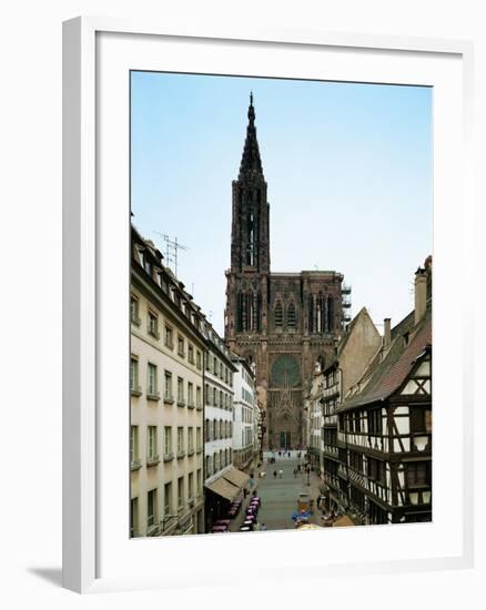 Notre Dame Cathedral, Strasbourg, Begun in Romanesque Style in 1015, Gothic Building, 1176-1439-null-Framed Giclee Print