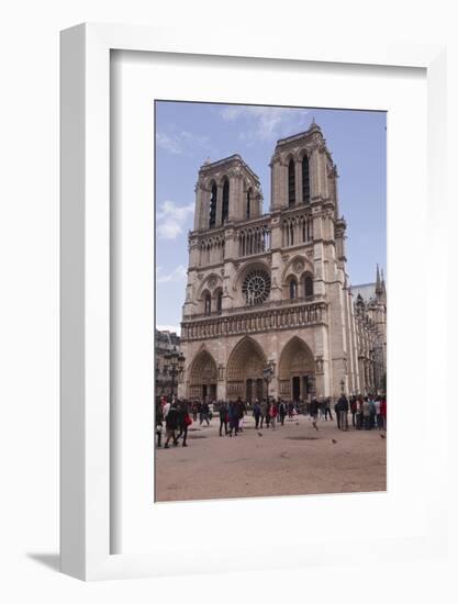 Notre Dame De Paris Cathedral on the Ile De La Cite, Paris, France, Europe-Julian Elliott-Framed Photographic Print