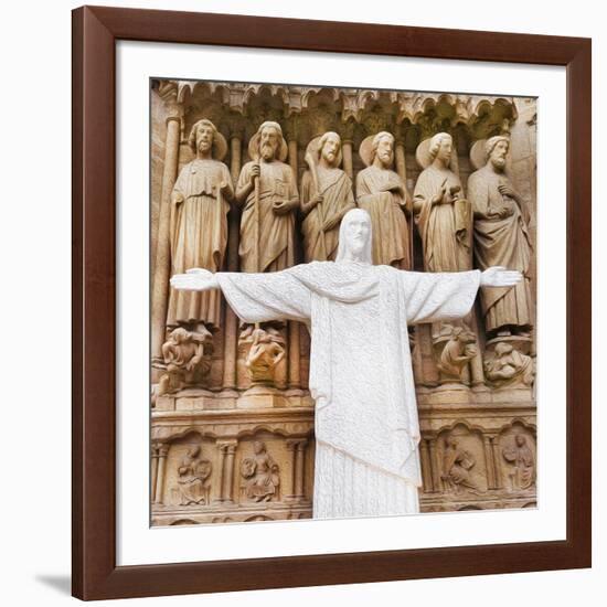 Notre Dame-Tosh-Framed Art Print