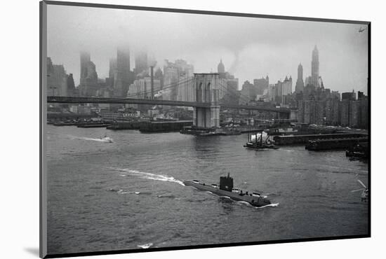 Nuclear Submarine Passing New York View-null-Mounted Photographic Print