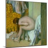 Nude, Drying Her Feet after the Bath-Edgar Degas-Mounted Giclee Print