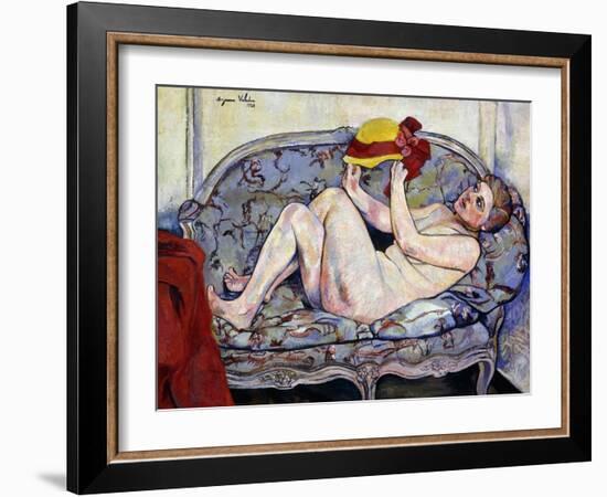 Nude Reaching on a Sofa, 1928-Suzanne Valadon-Framed Giclee Print