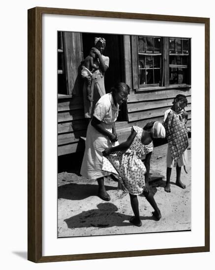 Nurse-Midwife Maude Callen Chatting with 8 and 9 Year Old Sisters Carrie and Mary Jane Covington-W^ Eugene Smith-Framed Photographic Print