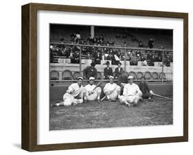 NY Giants and Cincinnati Reds Players, Baseball Photo - New York, NY-Lantern Press-Framed Art Print