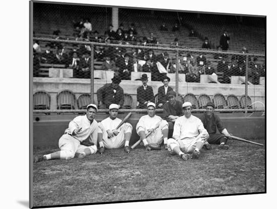 NY Giants and Cincinnati Reds Players, Baseball Photo - New York, NY-Lantern Press-Mounted Art Print