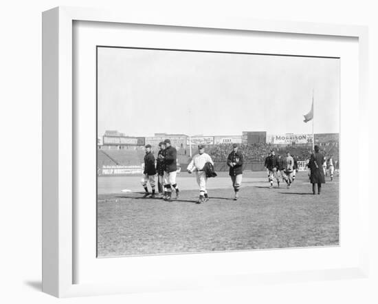 NY Giants led by John McGraw, Baseball Photo - New York, NY-Lantern Press-Framed Art Print