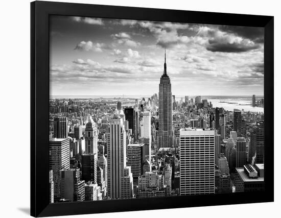 NYC Downtown-Nina Papiorek-Framed Photographic Print