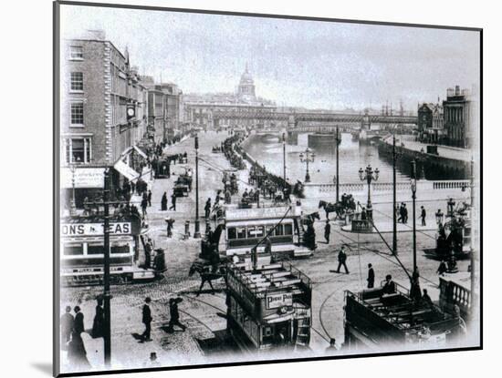 O' Connell Bridge and the River Liffey, Dublin, C.1900-Irish Photographer-Mounted Giclee Print