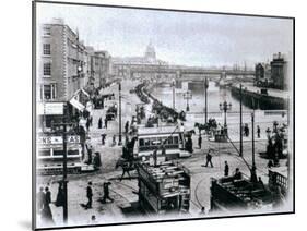 O' Connell Bridge and the River Liffey, Dublin, C.1900-Irish Photographer-Mounted Giclee Print