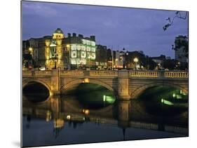 O'Connell Bridge, River Liffy, Dublin, Ireland-David Barnes-Mounted Photographic Print