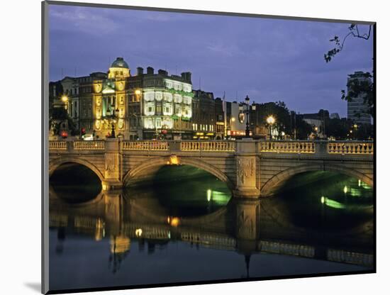 O'Connell Bridge, River Liffy, Dublin, Ireland-David Barnes-Mounted Photographic Print