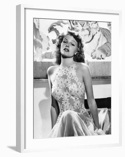 O toi ma Charmante YOU WERE NEVER LOVELIER by WilliamSeiter with Rita Hayworth, 1942 (b/w photo)-null-Framed Photo