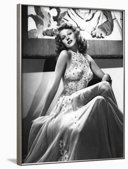 O toi ma Charmante YOU WERE NEVER LOVELIER by WilliamSeiter with Rita Hayworth, 1942 (b/w photo)-null-Framed Photo