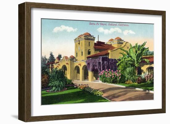 Oakland, California - Exterior View of Santa Fe Train Depot-Lantern Press-Framed Art Print