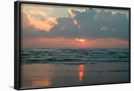 Ocean at Dawn-Lantern Press-Framed Art Print