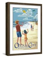 Ocean City, Maryland - Kite Flyers-Lantern Press-Framed Art Print