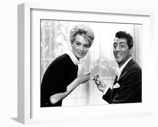 Ocean's Eleven, Angie Dickinson, Dean Martin, 1960-null-Framed Photo