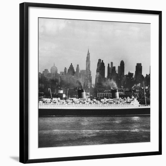 Oceanliner 'Queen Elizabeth' on the Hudson River-Andreas Feininger-Framed Photographic Print