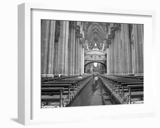 Oduomomio-Thomas Barbey-Framed Giclee Print