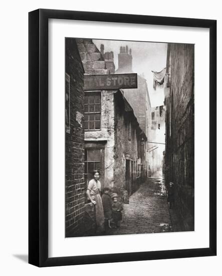 Old Closes and Streets: Old Vennel Off High Street, c.1868-Thomas Annan-Framed Giclee Print