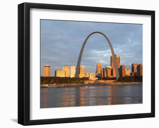 Old Courthouse and Gateway Arch, St. Louis, Missouri, USA-Walter Bibikow-Framed Photographic Print