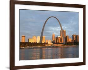 Old Courthouse and Gateway Arch, St. Louis, Missouri, USA-Walter Bibikow-Framed Photographic Print