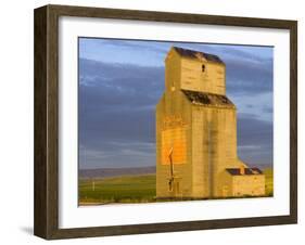 Old Granary at Sipple, Montana, USA-Chuck Haney-Framed Photographic Print