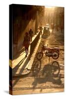 Old Havana-simon tonge-Stretched Canvas