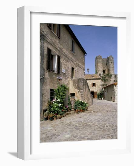 Old House in the Largo Di Fontebranda in Best Preserved Medieval Village in Tuscany-Pearl Bucknall-Framed Photographic Print