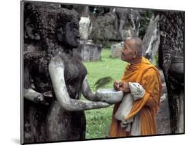 Old Monk Praying at Xieng Khuan (Buddha Park), Laos-Keren Su-Mounted Photographic Print