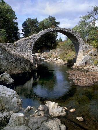 https://imgc.allpostersimages.com/img/posters/old-packhorse-bridge-over-river-dulnain-built-1707-carrbridge-cairngorms-national-park-scotland_u-L-P7LSA80.jpg?artPerspective=n