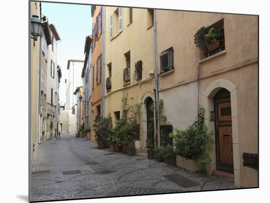 Old Town, Vieil Antibes, Antibes, Cote D'Azur, French Riviera, Provence, France, Europe-Wendy Connett-Mounted Photographic Print