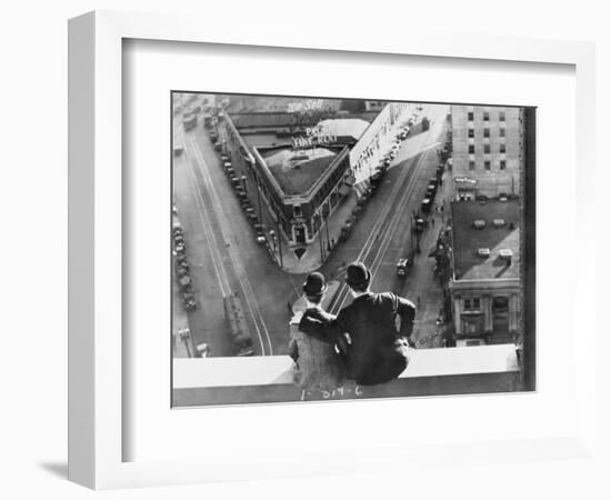 Oliver Hardy, Stan Laurel, Liberty, 1929-null-Framed Photographic Print