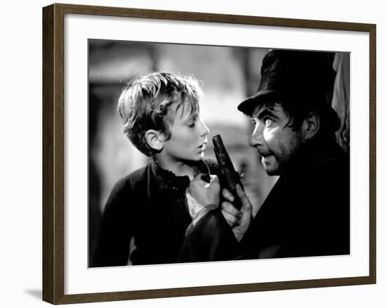 Oliver Twist, John Howard Davies, Robert Newton, 1948-null-Framed Photo