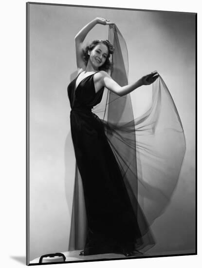 Olivia De Havilland-null-Mounted Photographic Print