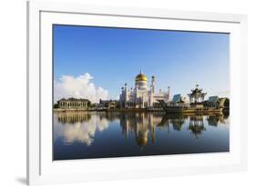 Omar Ali Saifuddien Mosque, Bandar Seri Begawan, Brunei, Borneo, Southeast Asia-Christian-Framed Photographic Print