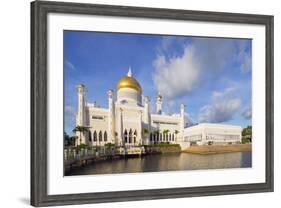 Omar Ali Saifuddien Mosque, Bandar Seri Begawan, Brunei, Borneo, Southeast Asia-Christian-Framed Photographic Print