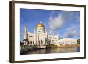 Omar Ali Saifuddien Mosque, Bandar Seri Begawan, Brunei, Borneo, Southeast Asia-Christian-Framed Photographic Print