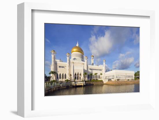 Omar Ali Saifuddien Mosque, Bandar Seri Begawan, Brunei, Borneo, Southeast Asia-Christian-Framed Photographic Print
