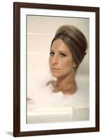 On s'fait la valise Docteur ? WHAT'S UP, DOC? by Peter Bogdanovich with Barbra Streisand, 1972 (pho-null-Framed Photo