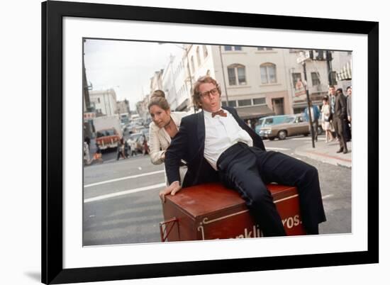 On s'fait la valise Docteur ? WHAT'S UP, DOC? by Peter Bogdanovich with Barbra Streisand and Ryan O-null-Framed Photo