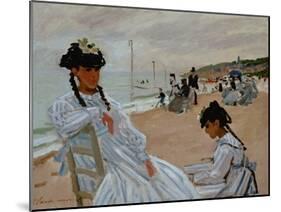 On the Beach at Trouville, 1870-71-Claude Monet-Mounted Giclee Print