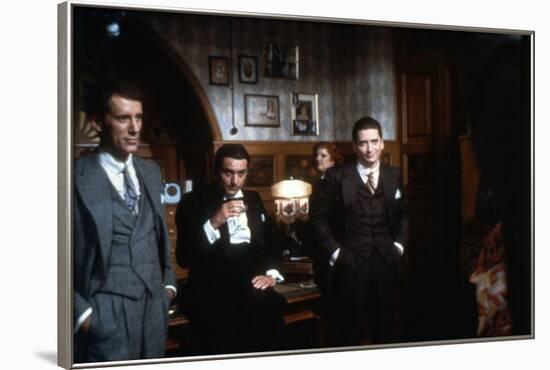 ONCE UPON A TIME IN AMERICA, 1984 directed by SERGIO LEONE James Woods, Robert by Niro (photo)-null-Framed Photo