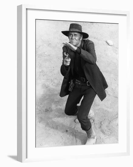 Once Upon a Time in the West, Henry Fonda, 1968-null-Framed Photo