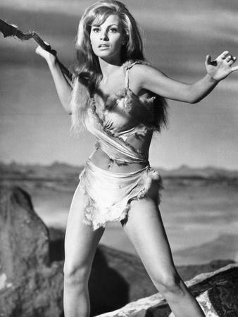 https://imgc.allpostersimages.com/img/posters/one-million-years-bc-raquel-welch-1966_u-L-Q1BUCB60.jpg?artPerspective=n